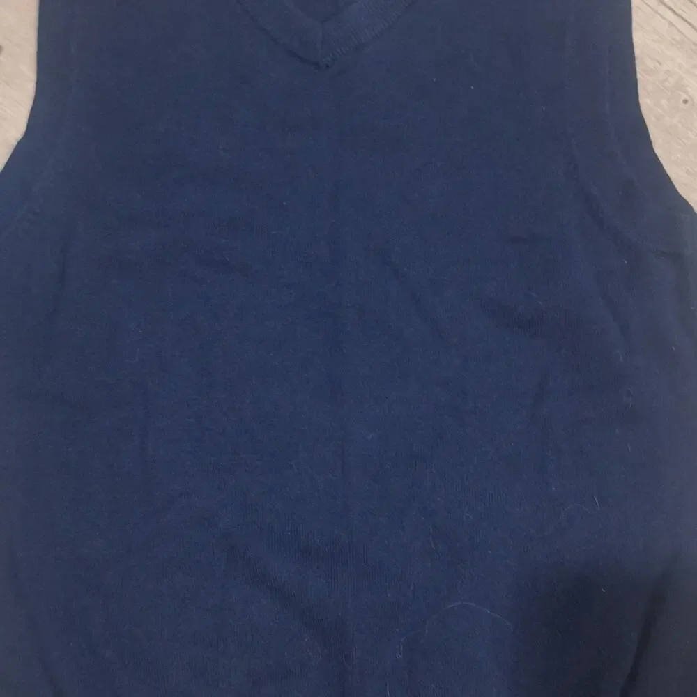 Old Navy Navy Blue V-Neck Sleeveless Pullover Sweater Vest Sz. M #1735
